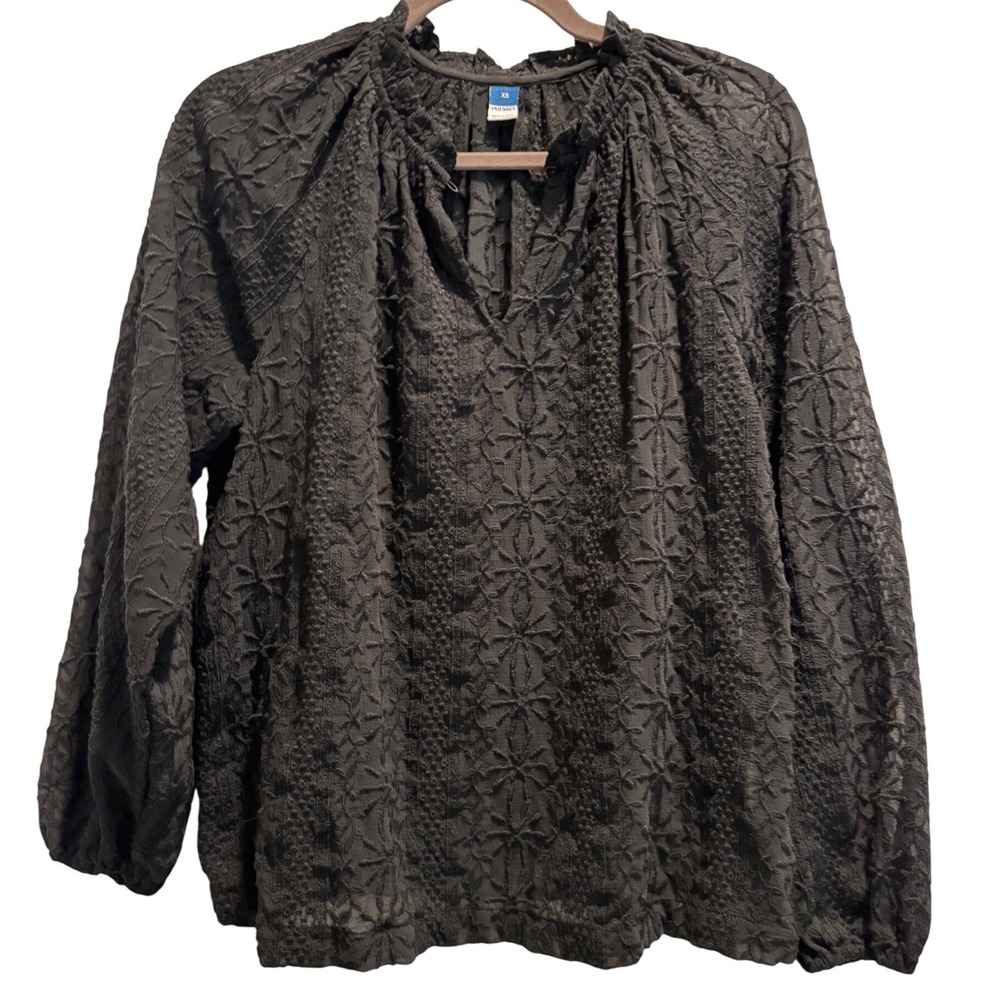 Old Navy Blouse Womens XS Black‎ Eyelet Embroidered Ruffle Neck Balloon Sleeve